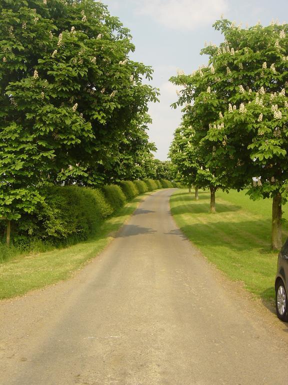Furtho Manor Farm Bed and Breakfast Μίλτον Κέινς Εξωτερικό φωτογραφία